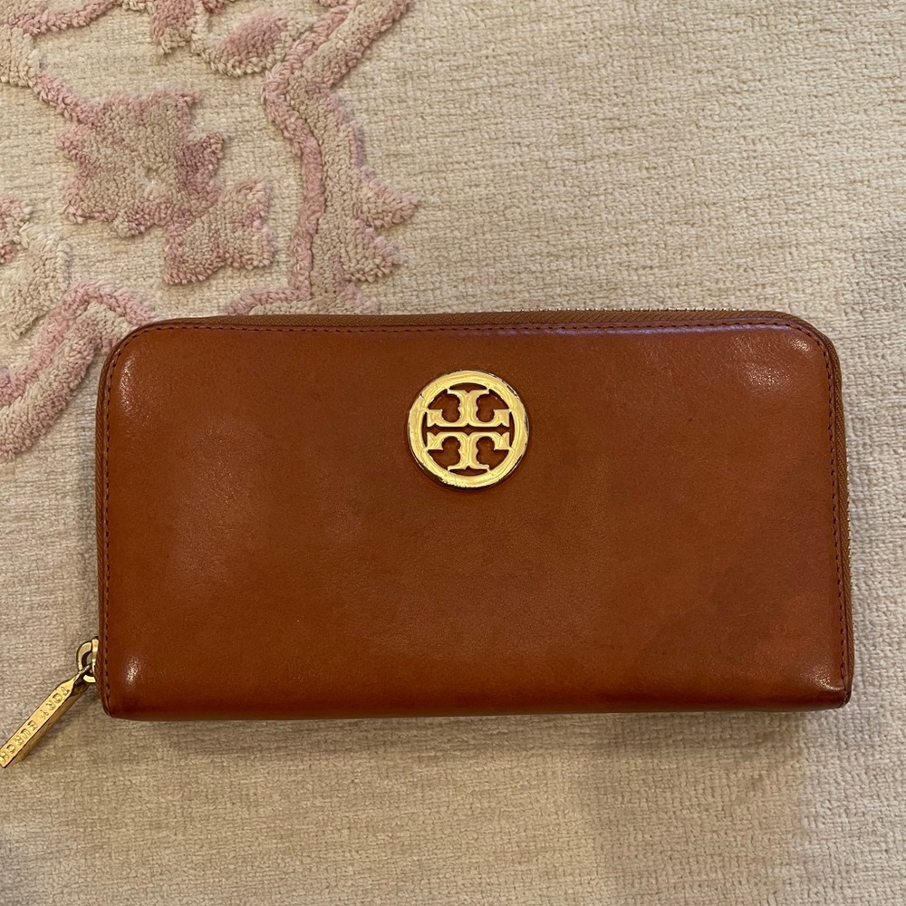 Tory Burch Wallet